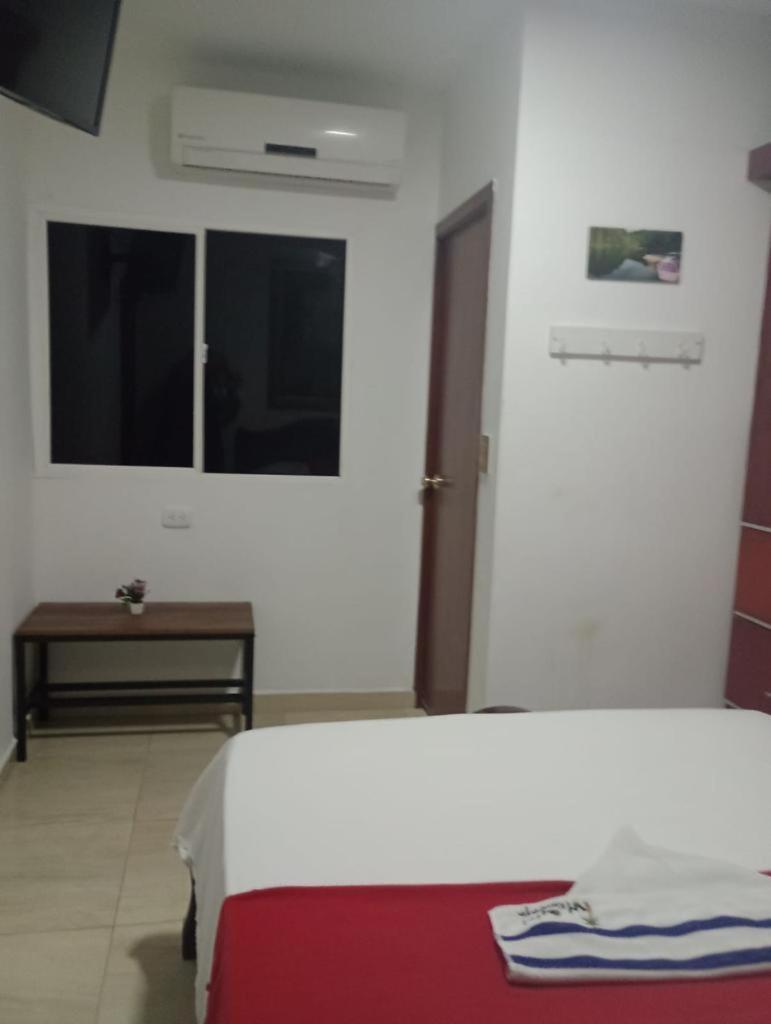 Hostal Kumbaya ซันตามาร์ตา ภายนอก รูปภาพ