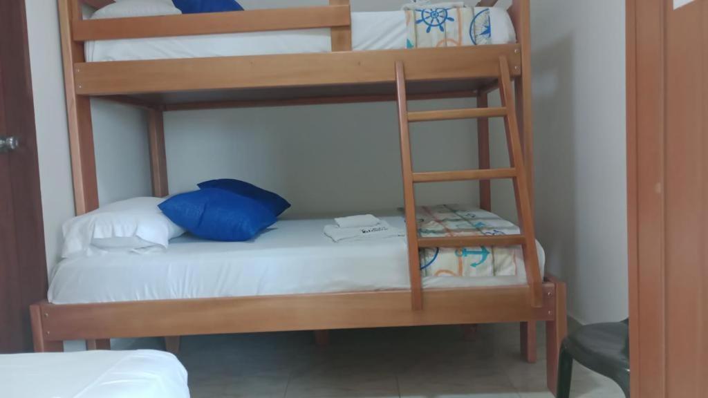Hostal Kumbaya ซันตามาร์ตา ภายนอก รูปภาพ